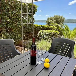Apartament Knezevic, Posedarje